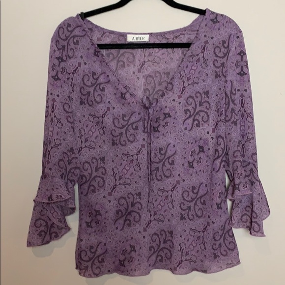 👛A.Byer Lilac paisley blouse.
